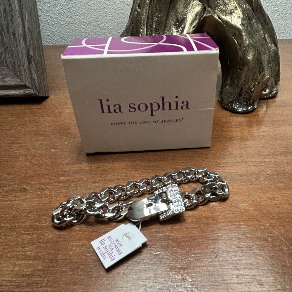 NIB Lia Sophia Kristy’s True Light silver rhinestone buckle bracelet 7 inches